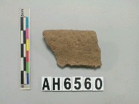 藏品(褐色夾砂陶口緣)的圖片